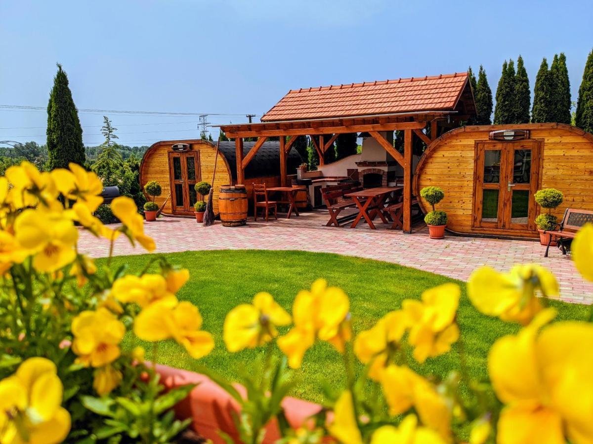 Tokaj Zlata Putna - Restaurant & Pension Vinicky Eksteriør bilde