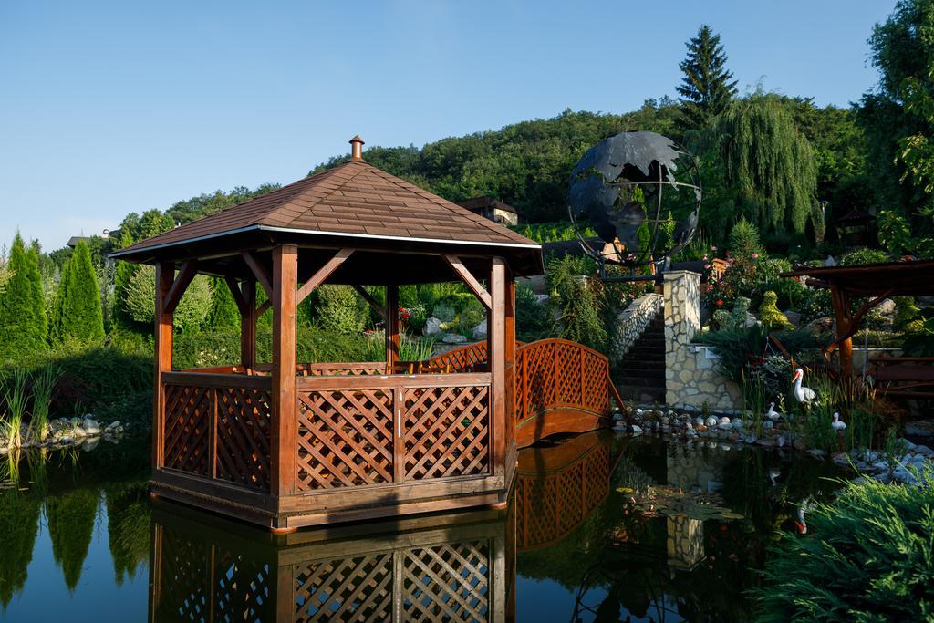 Tokaj Zlata Putna - Restaurant & Pension Vinicky Eksteriør bilde