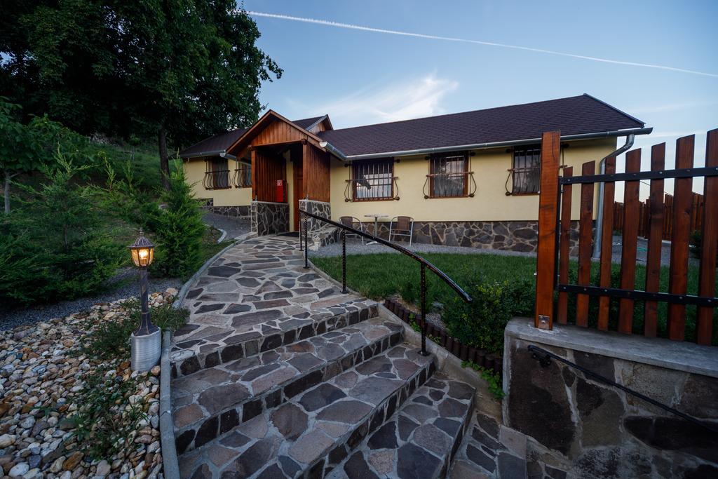 Tokaj Zlata Putna - Restaurant & Pension Vinicky Eksteriør bilde